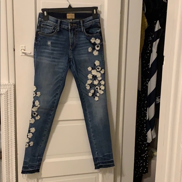 DRIFTWOOD Denim - Embroidered skinny blue jeans!